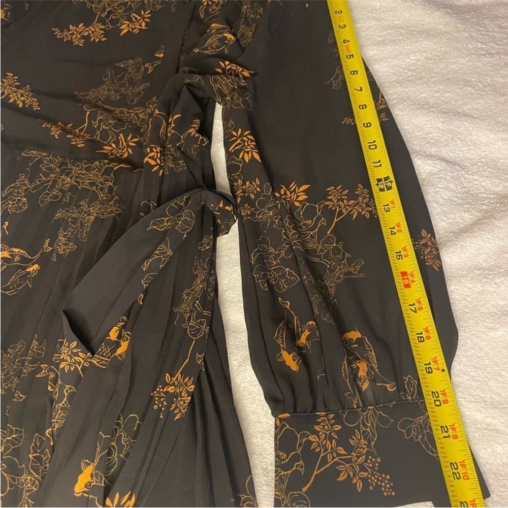 Zara Dress - button front pleated dress - Picture 9 of 12